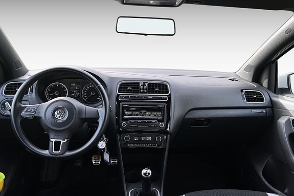 Volkswagen Polo 15 of 30