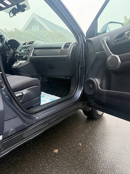 Honda CR-V 17 of 23