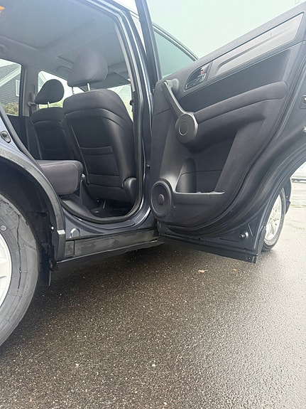 Honda CR-V 15 of 23