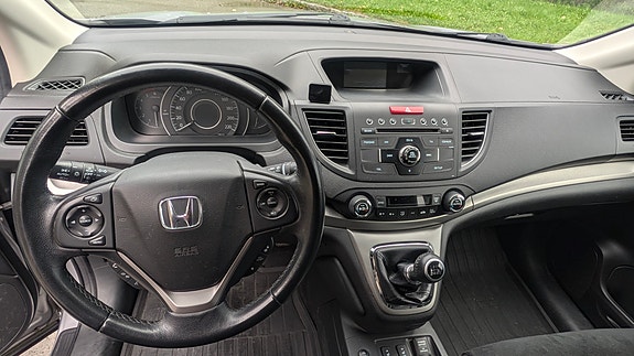 Honda CR-V 16 of 18