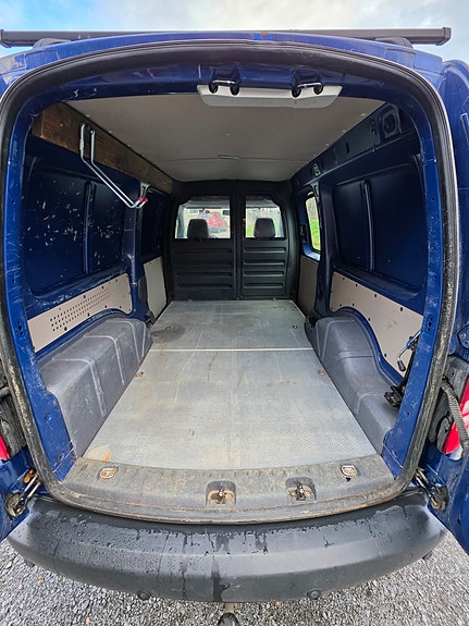Volkswagen Caddy Maxi 22 of 30