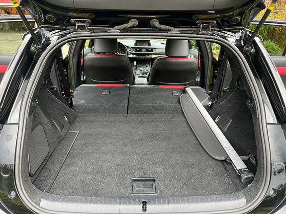 Lexus CT200h 15 of 30