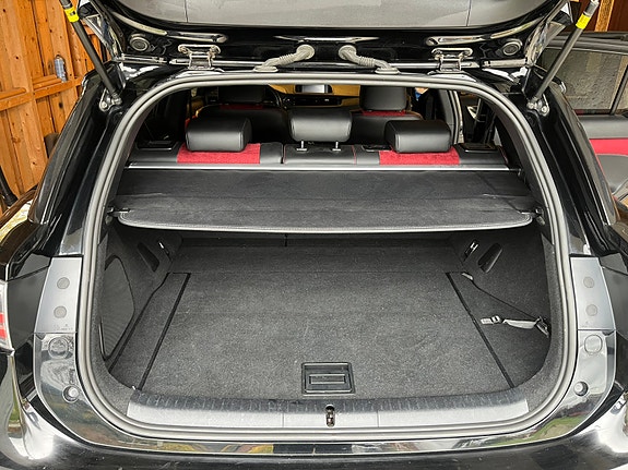 Lexus CT200h 10 of 30