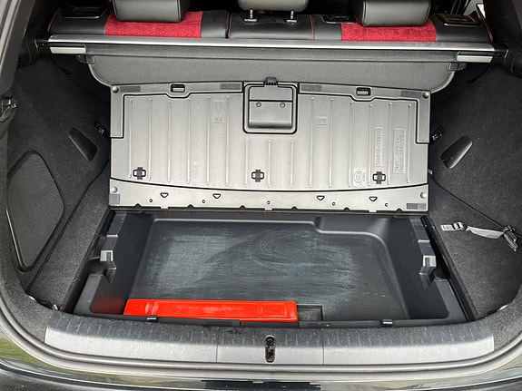 Lexus CT200h 11 of 30