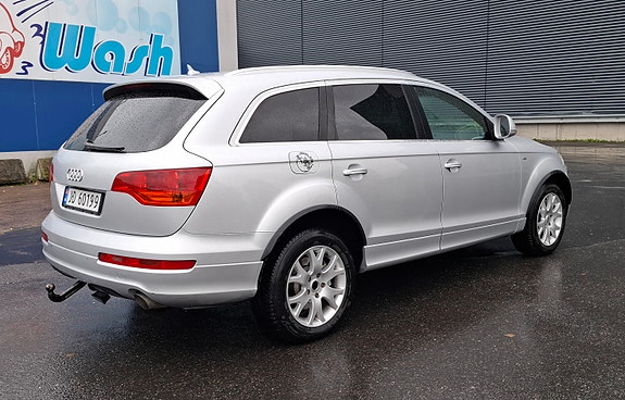 Audi Q7 5 of 23