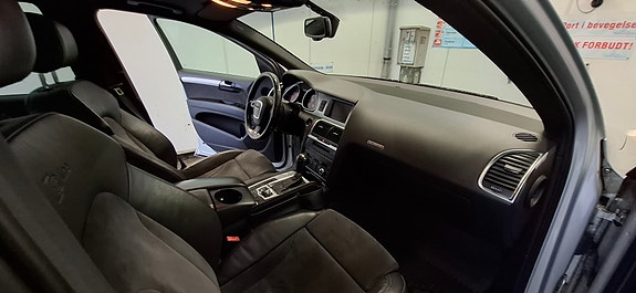 Audi Q7 13 of 23