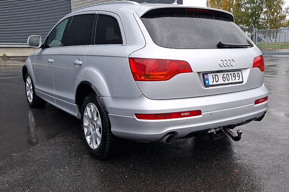 Audi Q7 8 of 23