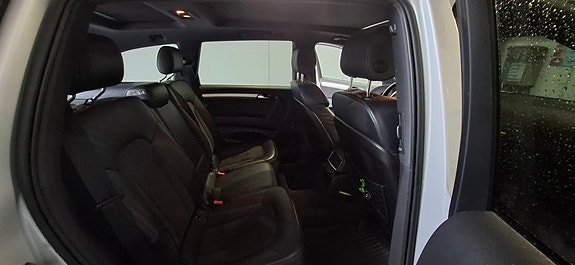 Audi Q7 12 of 23