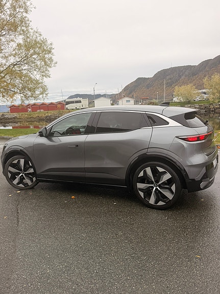 Renault Megane E-Tech 11 of 22