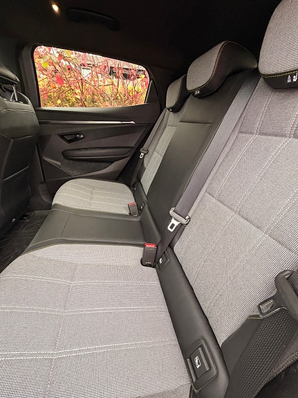 Renault Megane E-Tech 18 of 22