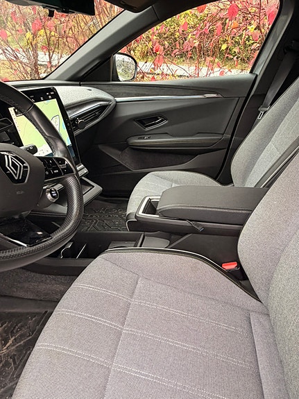 Renault Megane E-Tech 21 of 22