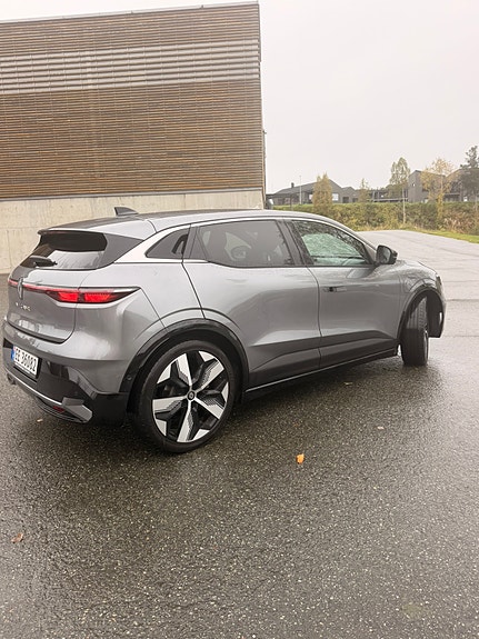 Renault Megane E-Tech 22 of 22