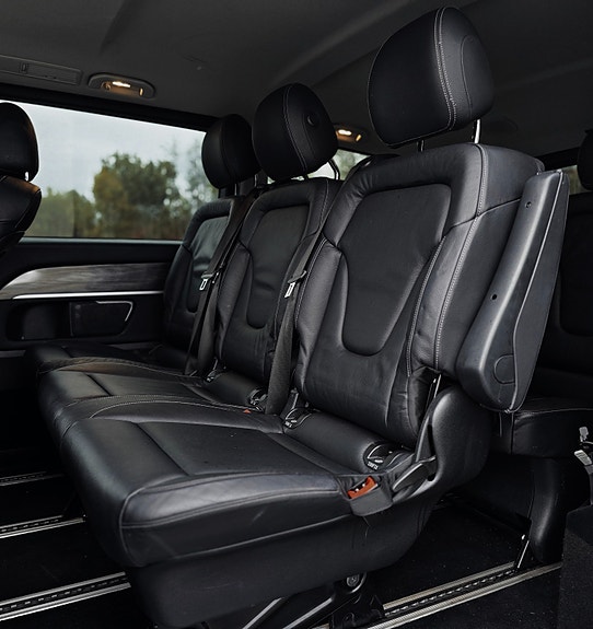 Mercedes-Benz EQV300 12 of 30