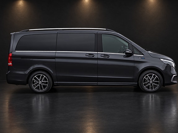Mercedes-Benz EQV300 8 of 30
