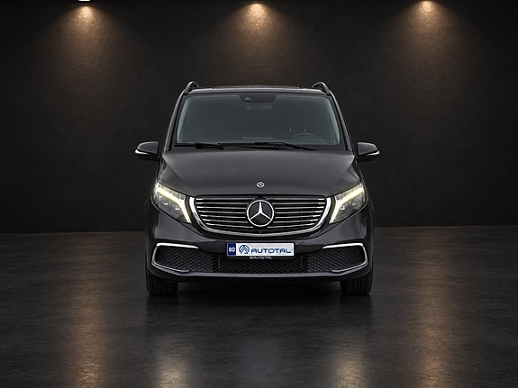 Mercedes-Benz EQV300 9 of 30