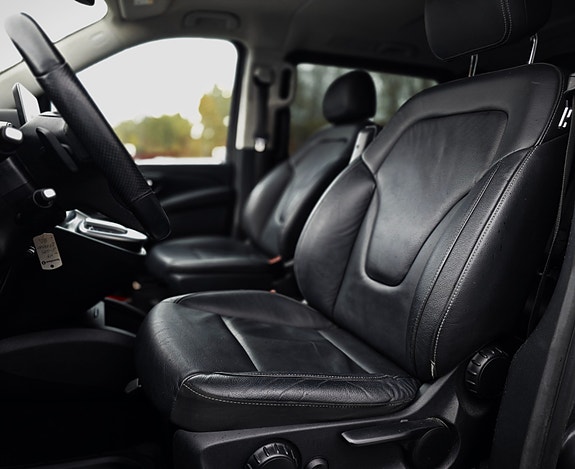 Mercedes-Benz EQV300 10 of 30
