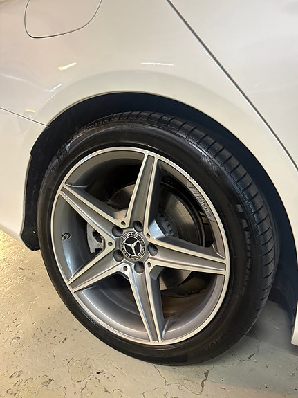 Mercedes-Benz C350 e 23 of 30