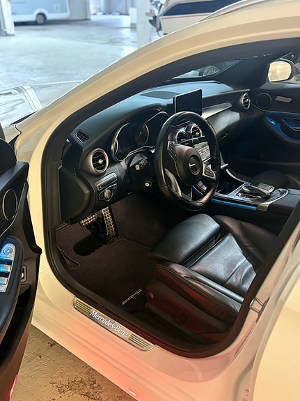 Mercedes-Benz C350 e 12 of 30