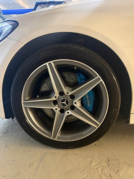 Mercedes-Benz C350 e 25 of 30