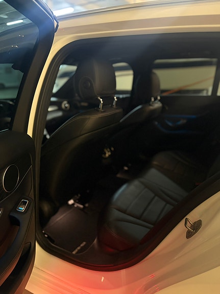 Mercedes-Benz C350 e 14 of 30