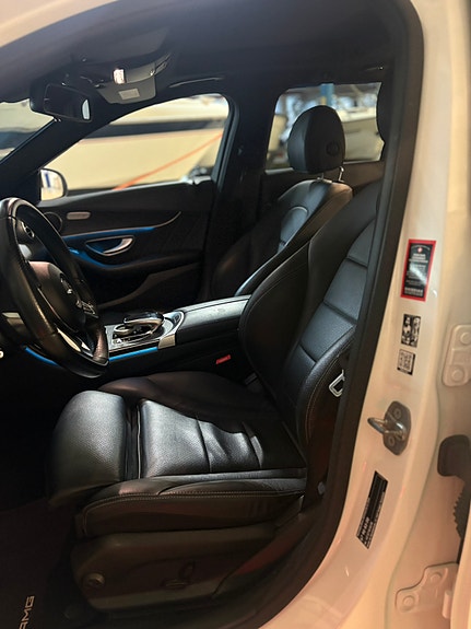 Mercedes-Benz C350 e 13 of 30