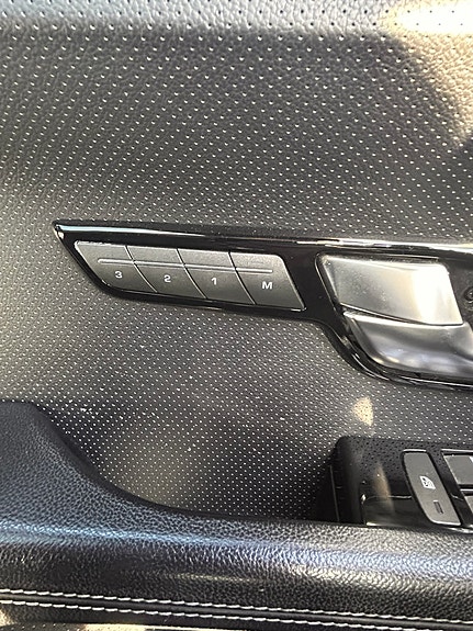 Land Rover Range Rover Evoque 10 of 22