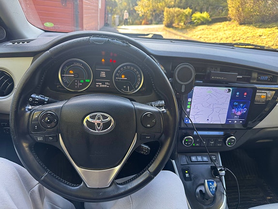 Toyota Auris 7 of 7