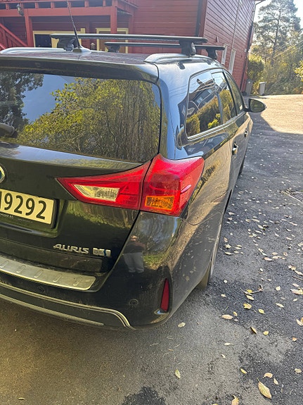 Toyota Auris 3 of 7