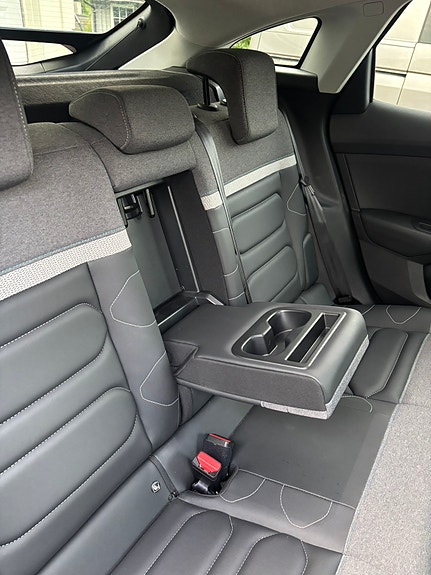 Citroen E-C4 10 of 14