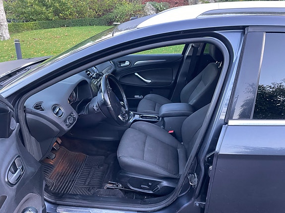 Ford Mondeo 20 of 30