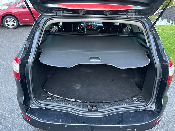 Ford Mondeo 17 of 30