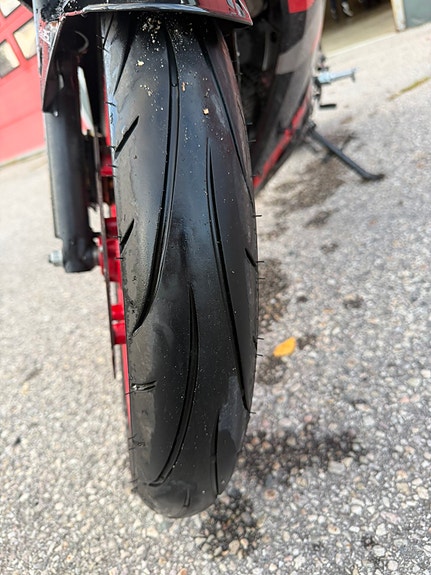 Suzuki GSX-R 125 7 of 9