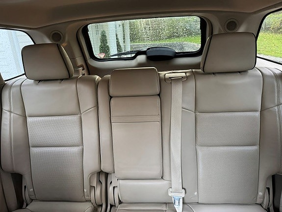 Jeep Grand Cherokee 10 of 16