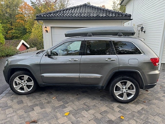 Jeep Grand Cherokee 3 of 16