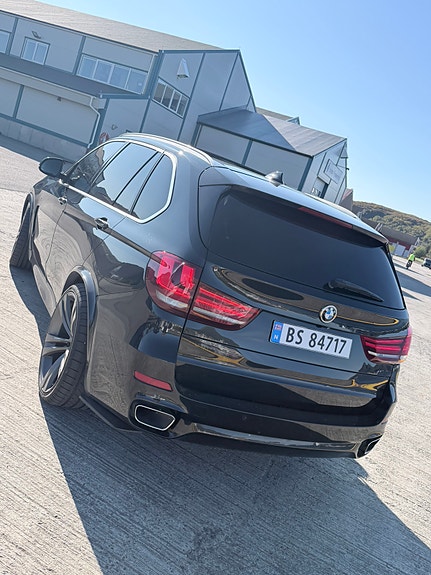 BMW X5 3 of 16