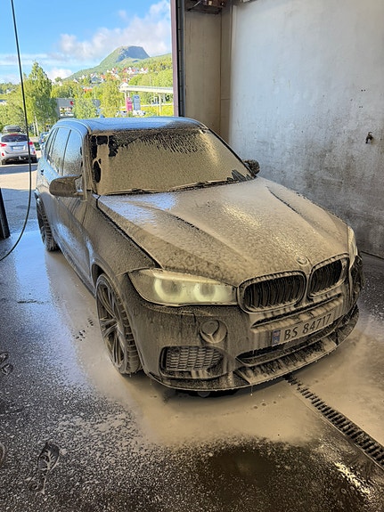 BMW X5 12 of 16