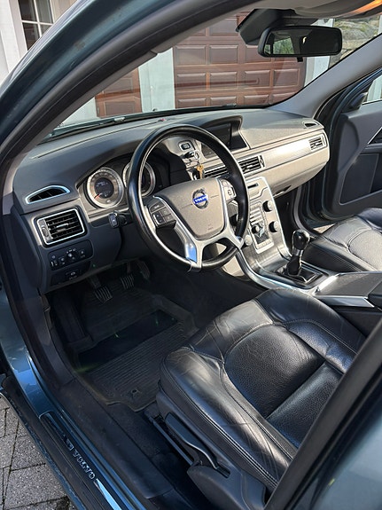 Volvo V70 6 of 10