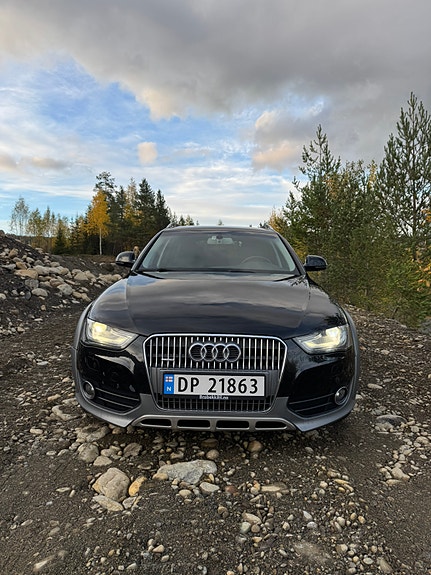 Audi A4 allroad 2 of 14