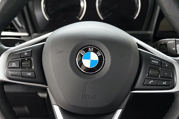 BMW 225xe 25 of 30