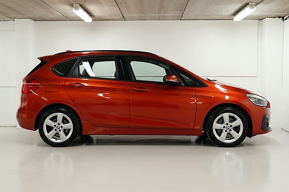 BMW 225xe 8 of 30