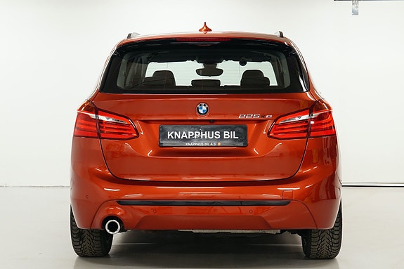 BMW 225xe 5 of 30
