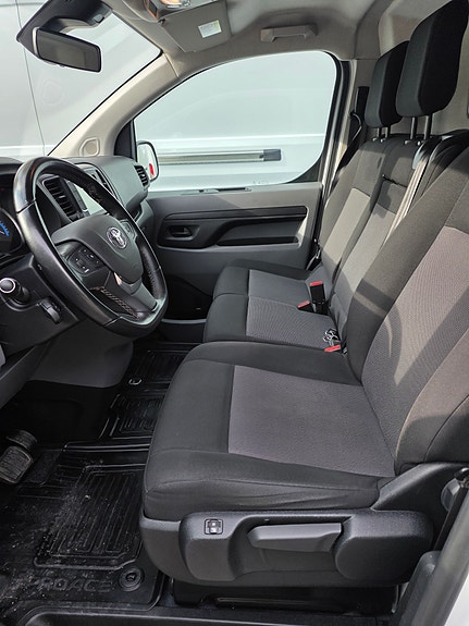Toyota Proace 29 of 30