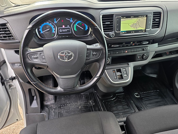 Toyota Proace 30 of 30