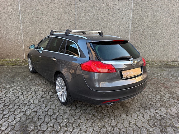 Opel Insignia 10 of 30