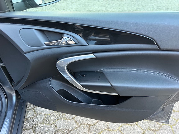 Opel Insignia 22 of 30