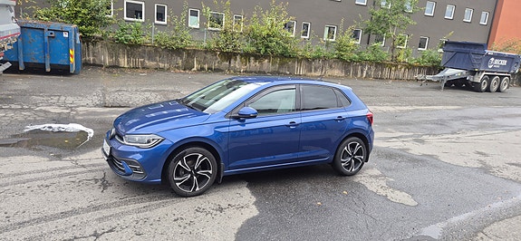 Volkswagen Polo 2 of 30