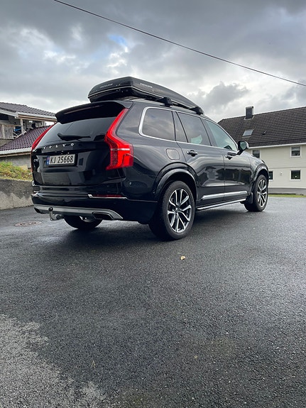 Volvo XC90 4 of 29