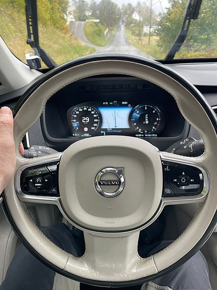 Volvo XC90 28 of 29
