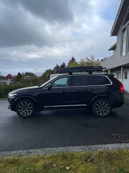 Volvo XC90 12 of 29