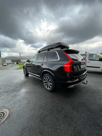 Volvo XC90 7 of 29